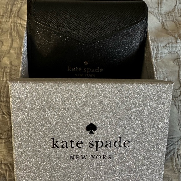 Kate Spade Small Wallet/Card Holder “New” with Box - Picture 11 of 13